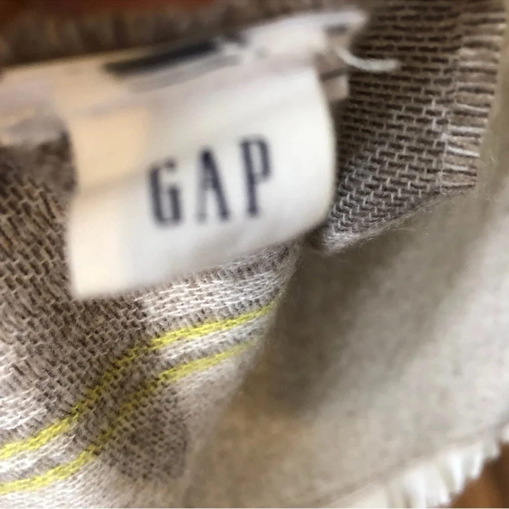 Gap Scarf Wrap Oversized Tan Touch Of Yellow Very Soft Wrap